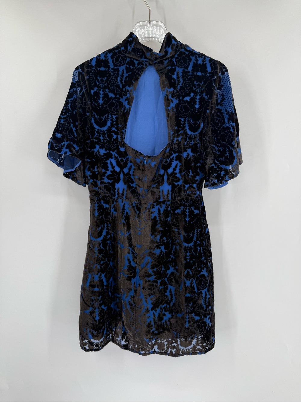 Anthropologie Mock - Neck
Velvet Mini Dress size 4 - Picture 4 of 9